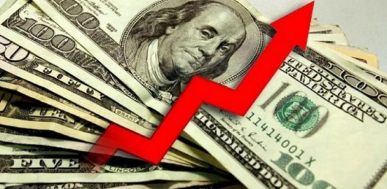Adorni minimiza el impacto del dólar blue y defiende el plan económico de Milei ante la volatilidad cambiaria