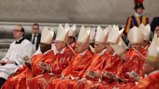 Comenzó el cónclave en el Vaticano: 133 cardenales buscan al nuevo Papa tras la muerte de Francisco