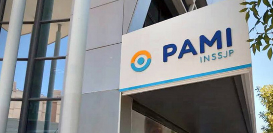 Negocio millonario, polémica y denuncias: el oscuro trasfondo del nuevo sistema de pañales del PAMI