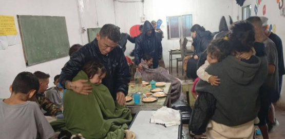 Inundaciones récord en Zárate y Campana: calles anegadas, evacuados y un pedido urgente de ayuda