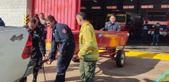 Desesperada búsqueda en Rojas: quiénes son los jóvenes desaparecidos tras el derrumbe de un puente por la crecida