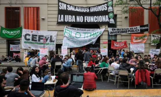 Universidades argentinas en caída libre: el ranking global CWUR revela el impacto del ajuste en ciencia e investigación