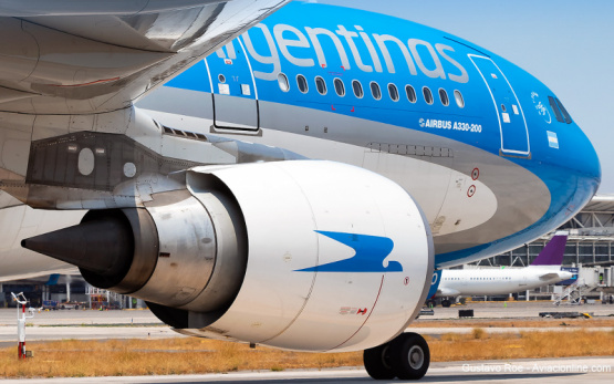 Aerolíneas Argentinas: Lombardo denuncia sueldos millonarios antes del paro del 10 de junio