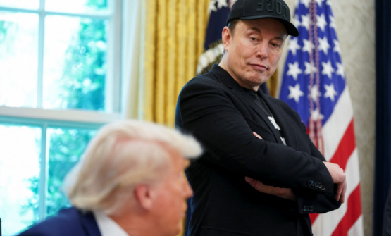 Elon Musk acusa a Donald Trump de aparecer en los archivos secretos de Jeffrey Epstein