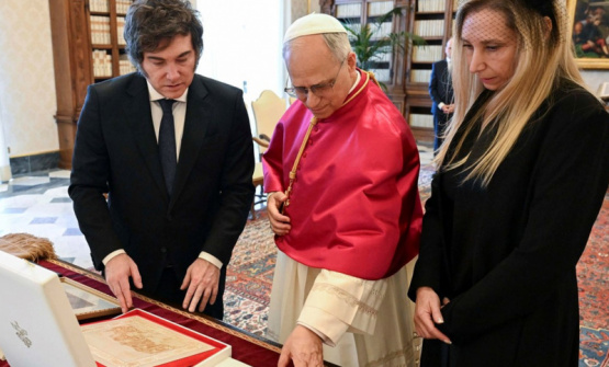 Encuentro histórico: Javier Milei se reunió con el Papa León XIV, que confirmó su visita a Argentina