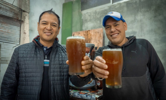 Hermanos de Villa 31 Invierten $2 millones y crean la primera cerveza artesanal del barrio