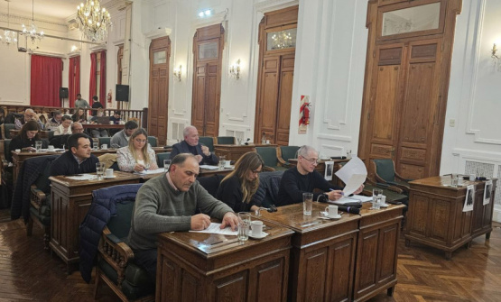 Tensión en el Concejo de Pergamino: apoyo al INTA, escándalo político y retiro masivo de concejales