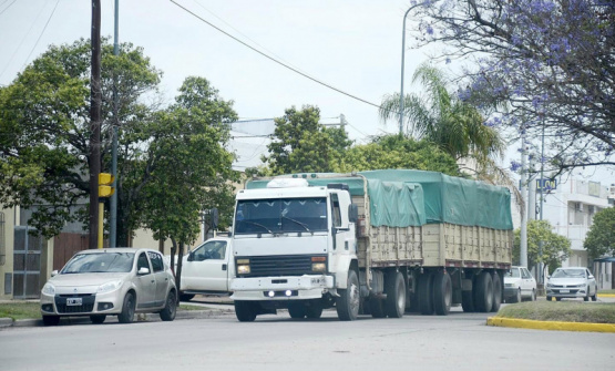 Pergamino impone fuertes restricciones al tránsito pesado para proteger calles y vecinos