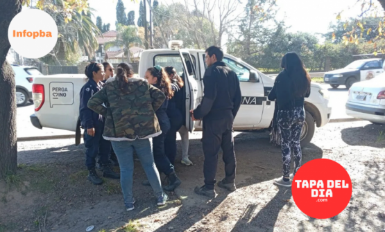 Vendedor ambulante detenido tras besar a una adolescente en plena vía pública