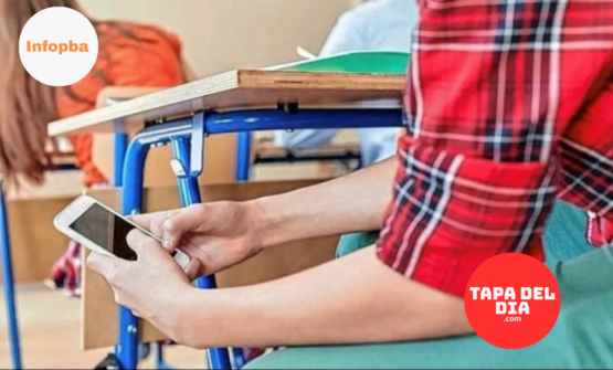 Hurtaron el celular de una docente mientras dictaba clases en una escuela secundaria de la ciudad