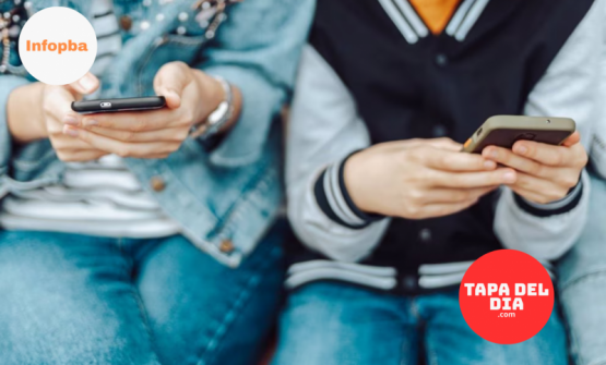 Los adolescentes y el fin de la llamada telefónica: cómo la mensajería reconfigura la comunicación actual