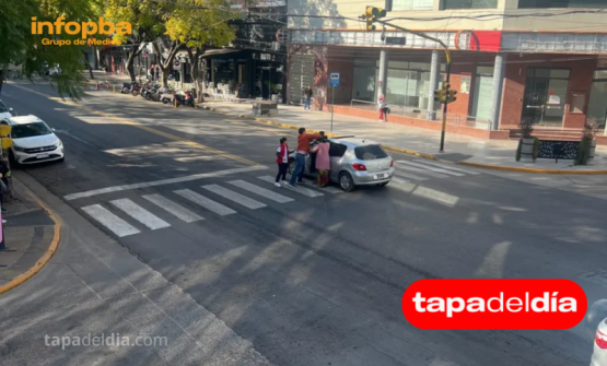 Violenta pelea entre automovilista y peatón en pleno centro de Pergamino