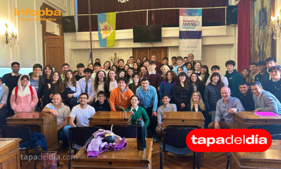 Jóvenes de Pergamino participan activamente en el Parlamento Juvenil con el respaldo del Municipio