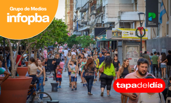 Los pergaminenses llenaron los comercios locales durante el Paseo Navideño 2025