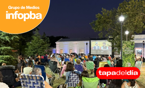 Pergamino vivió una noche distinta: el cine al aire libre reunió a más de 300 vecinos en pleno corazón de la ciudad