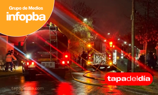 Incendio destruyó una vivienda en barrio Centenario y dos dotaciones trabajaron para controlar las llamas